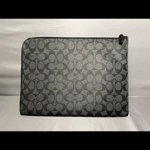 Coach Signature Zip Portfolio